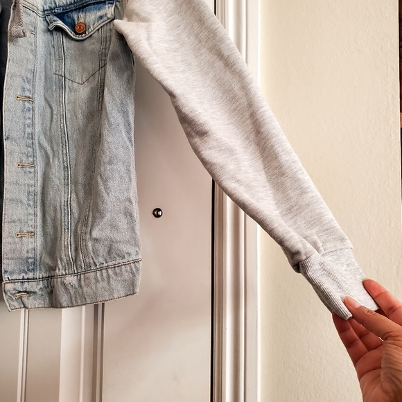 Jean Jacket by H&M - Picture 4 of 6